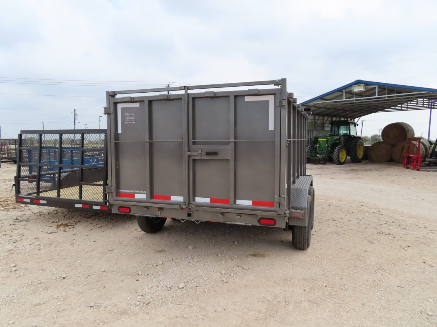 Dump trailer available in Corpus Christi area