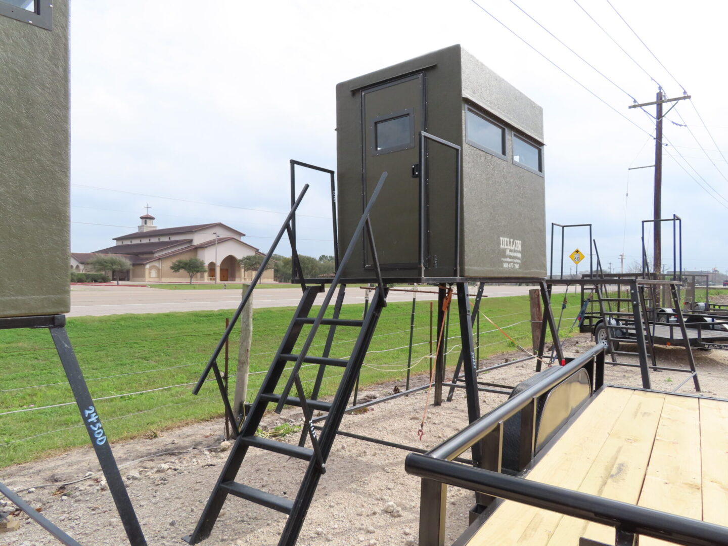 Hunting deer blind available in Robstown TX