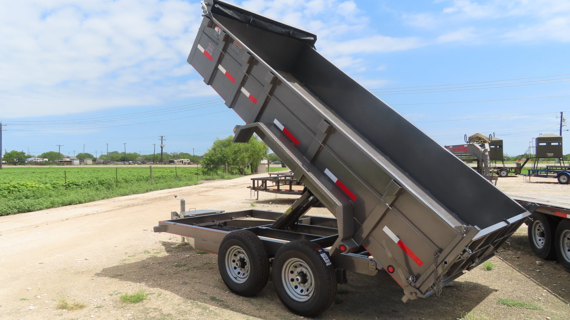 Heavy duty dump trailer for sale in Corpus Christi area