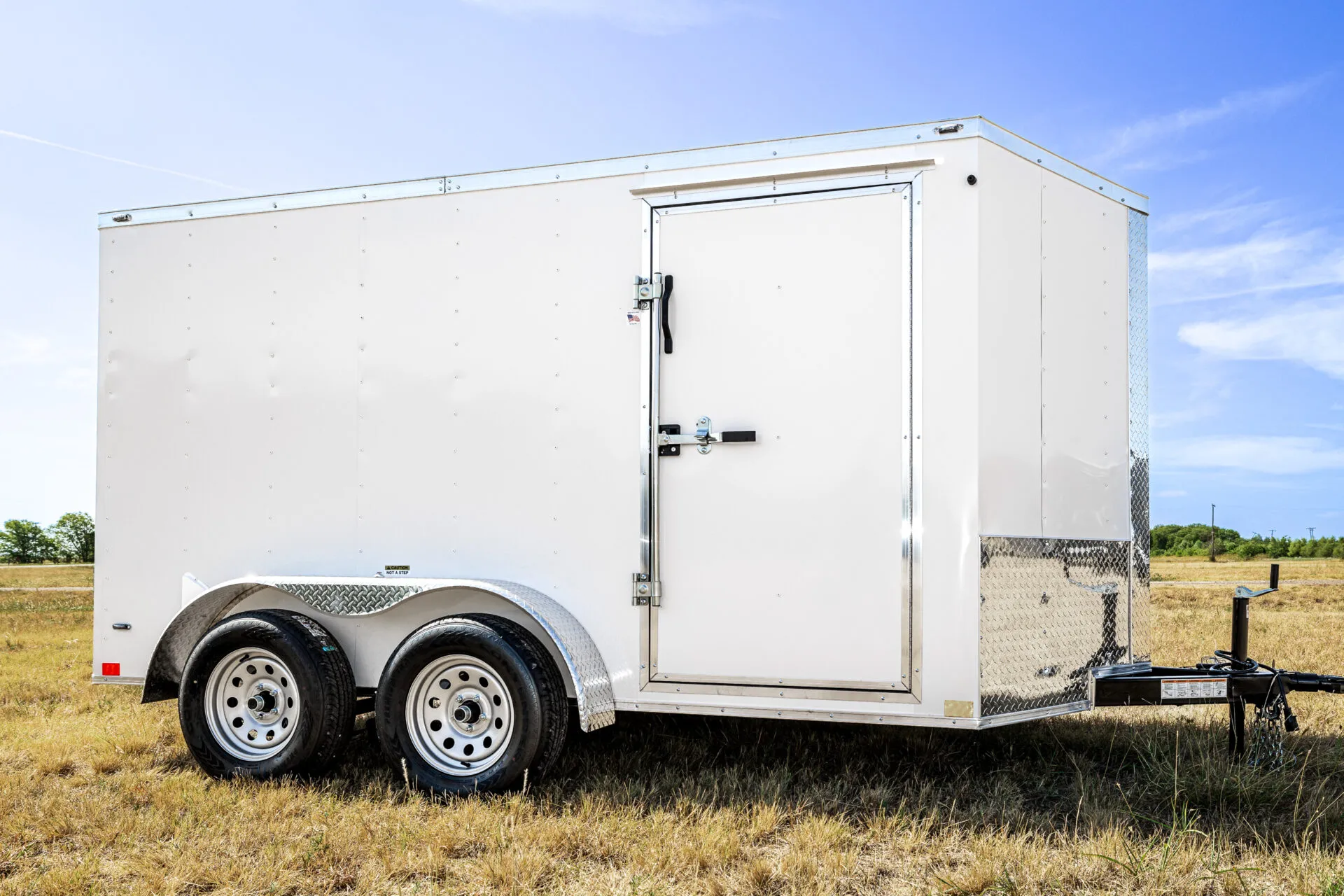Tandem axle enclosed cargo trailer for sale